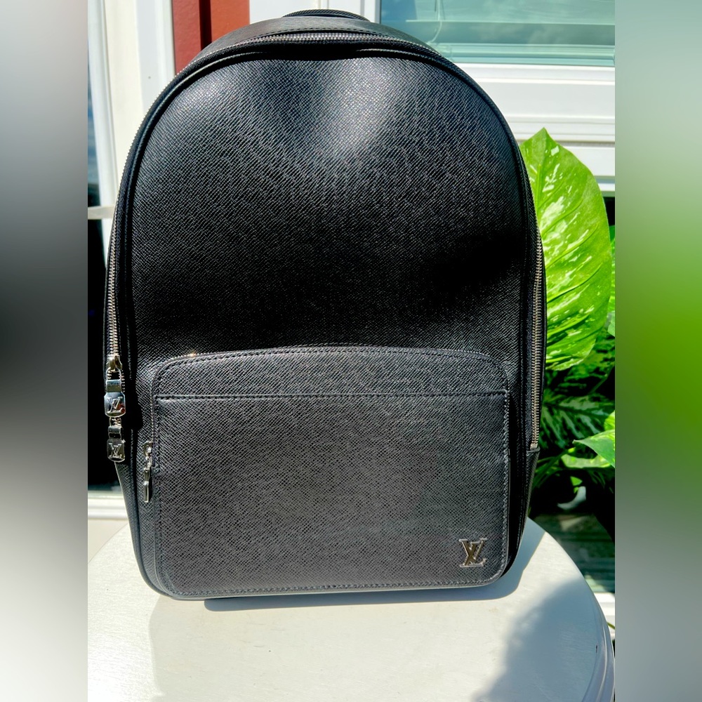 Authentic Louis Taiga Alex Backpack Black